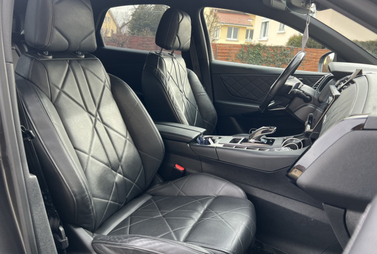 DS DS 7 Crossback 2.0 Blue HDi S&S 180 cv Boîte auto RIVOLI