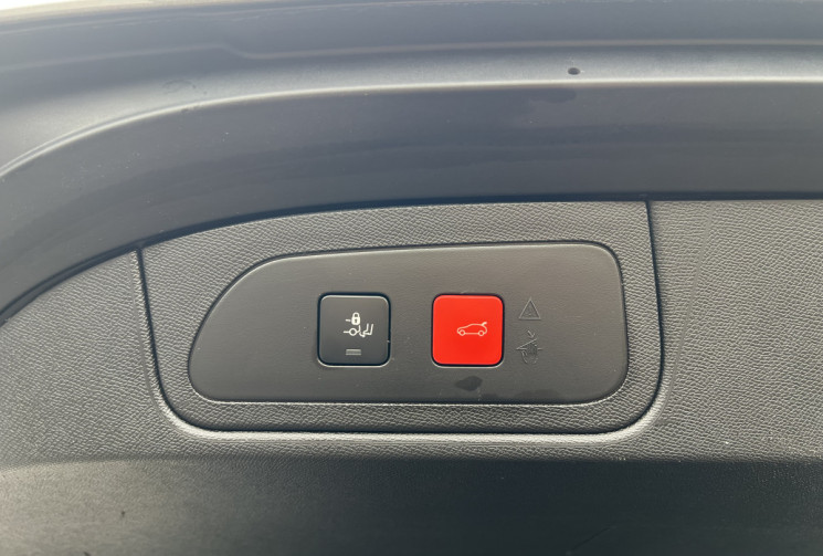 DS DS 7 Crossback 2.0 Blue HDi S&S 180 cv Boîte auto RIVOLI