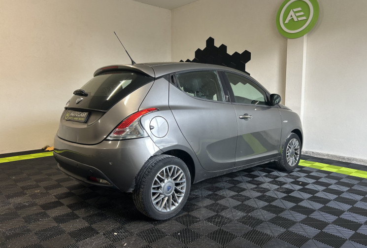 Lancia YPSILON II 1.2 8v 69 cv Gold Stop&Start 5p