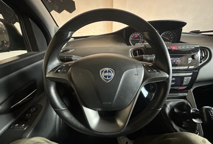 Lancia YPSILON II 1.2 8v 69 cv Gold Stop&Start 5p