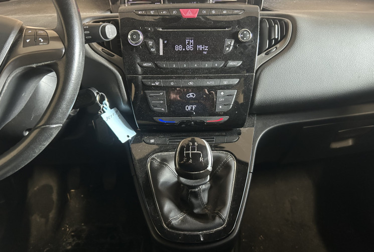 Lancia YPSILON II 1.2 8v 69 cv Gold Stop&Start 5p