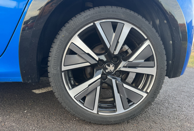 Peugeot 208 1.2i S&S 100 CH GT LINE BVM6