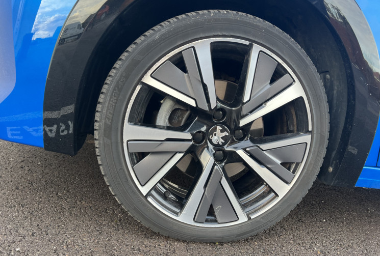 Peugeot 208 1.2i S&S 100 CH GT LINE BVM6