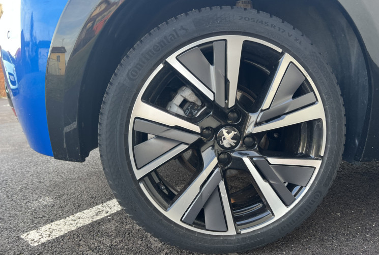 Peugeot 208 1.2i S&S 100 CH GT LINE BVM6