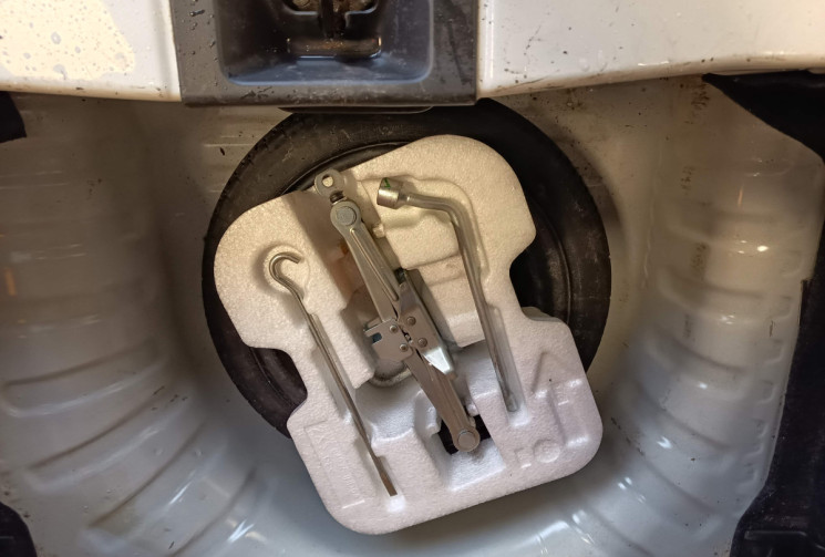 Nissan Micra 1.2 ESSENCE DIGT MOTEUR A CHAINE DE DISTRIBUTION ENTRETIEN A JOUR GARANTI 6 MOIS