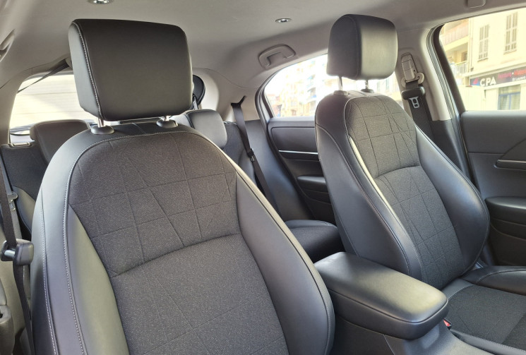 Honda HR-V 1.5i-mmd hybride CVT  ADVANCE 40300 KMS