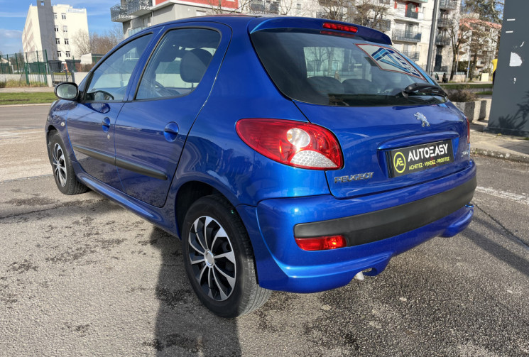 Peugeot 206+ 1.4 i TRENDY 75CV