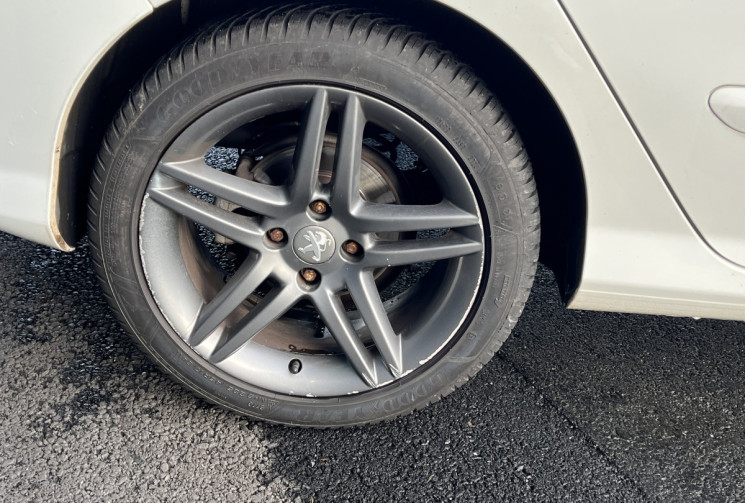 Peugeot 308 1.6 e-HDi 115cv SPORTIUM