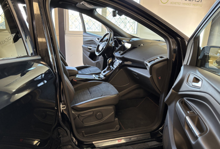 Ford Kuga Phase 2 1.5 ECOBOOST FLEXFUEL 4x2 150 ST LINE / CONTRÔLE TECHNIQUE VIERGE 