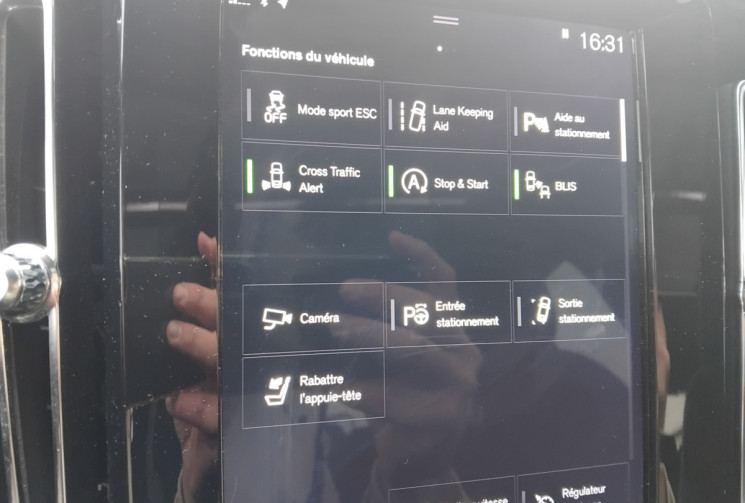 Volvo XC40 D4 AWD 190ch R-Design Geartronic 8 - HK -Caméra 360 -Toit Ouvrant