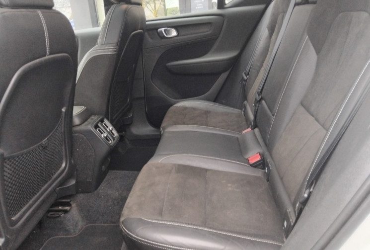 Volvo XC40 D4 AWD 190ch R-Design Geartronic 8 - HK -Caméra 360 -Toit Ouvrant