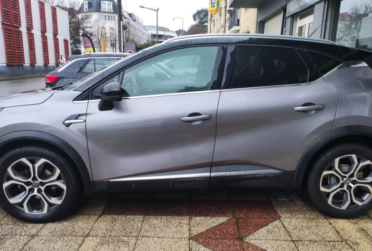 Renault Captur II 1.3 TCe  Mild Hybrid EDC7 140 cv / INTENS
