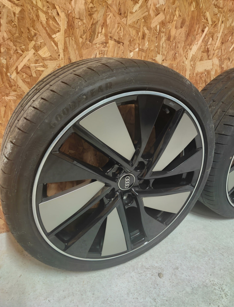 Audi e-tron GT RS e-tron GT 598 ch S Extended quattro - 4 jantes neuves 