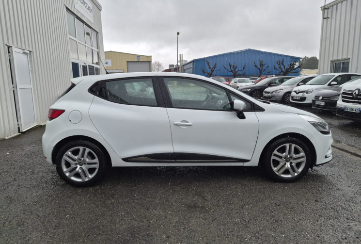 Renault Clio 0.9 TCE ENERGY 75CV * PREMIERE MAIN * CARPLAY * CARNET RENAULT 