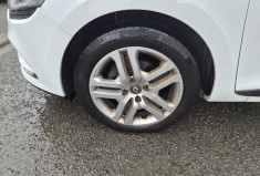 Renault Clio 0.9 TCE ENERGY 75CV * PREMIERE MAIN * CARPLAY * CARNET RENAULT 