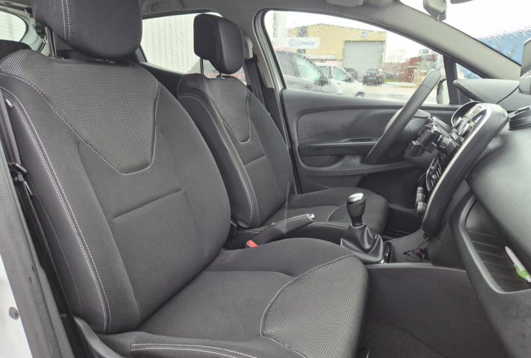 Renault Clio 0.9 TCE ENERGY 75CV * PREMIERE MAIN * CARPLAY * CARNET RENAULT 