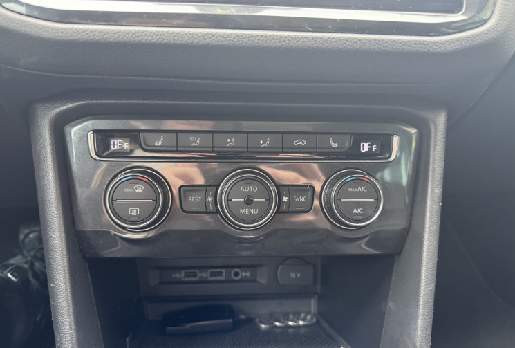 Volkswagen Tiguan  2.0 tdi 150 dsg7 4motion Carat Edition * Toit Ouvrant  / CarPlay