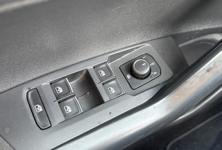 Volkswagen Polo VI 1.6 TDI 80ch Confortline Business * Carplay * Radar Av Ar