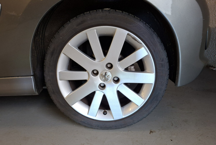 Peugeot 207 CC 1.6 TURBO 156 FELINE GARANTIE 12 MOIS