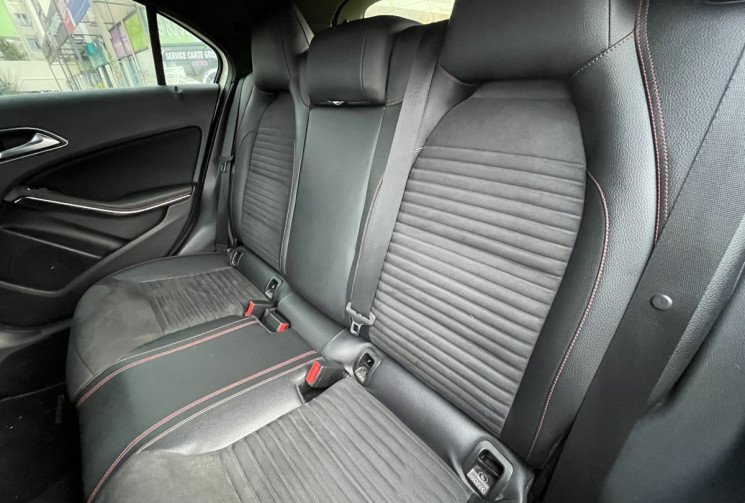 Mercedes Classe A 180 Turbo 1.6 i Turbo BlueEFFICIENCY S&S 122 cv