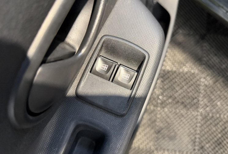 Dacia Sandero 1,0 SCe 75 Ambiance - Première main