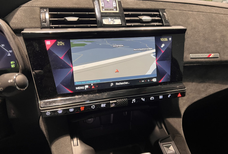 DS DS 7 Crossback 1.6 225 CH EAT8 PERFORMANCE LINE