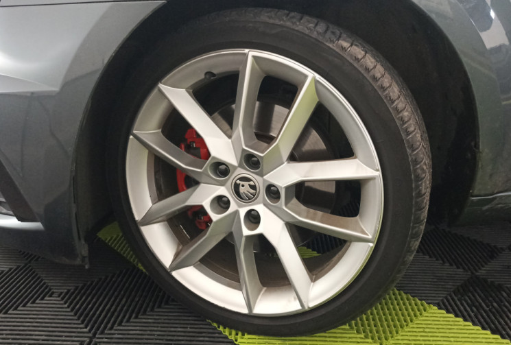 Skoda Octavia Combi 2.0 TDI 184 ch SCR RS DSG7 / entretien à jour