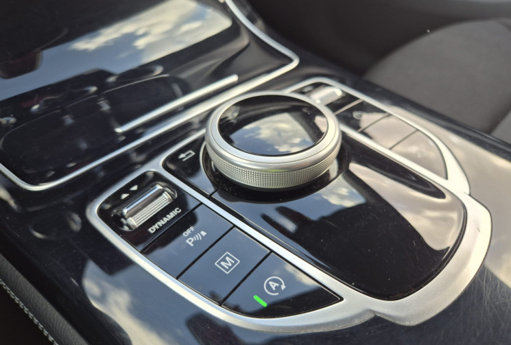 Mercedes GLC 250 2.0 i 16V 4MATIC  9G-Tronic 211 CV BOITE AUTO