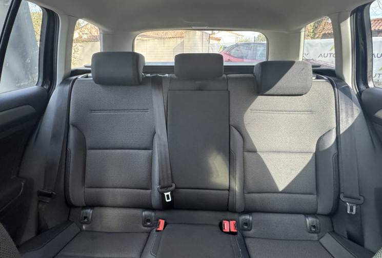 Volkswagen Golf VII 2L TDI 150 CONFORTLINE  / Radars AV AR /  Première main