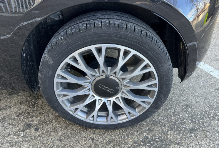 FIAT 500 1.2 69 Star / Distribution Neuve /  Seulement 18 900 km / Toit Pano / Carplay / Radars AR 