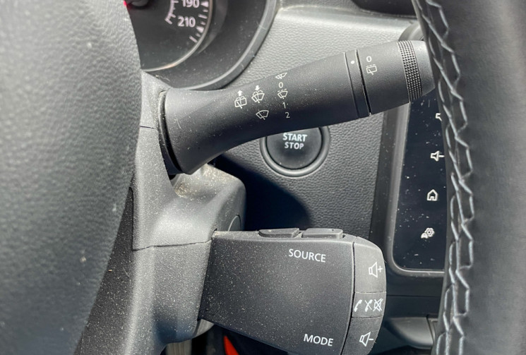 Dacia Duster Phase 2 ECO-G 1.0 TCe GPL 100cv  CAM 360 ANGLE MORT ATTELAGE KEYLESS PNEUS 4 SAISONS 