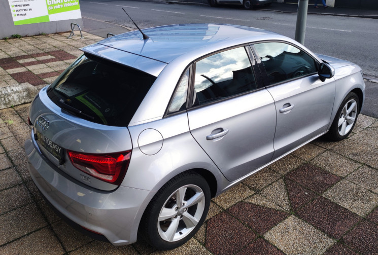 Audi A1 SPORTBACK I Phase 2 1.0 TFSI 12V S-Tronic7 95 cv Boîte auto