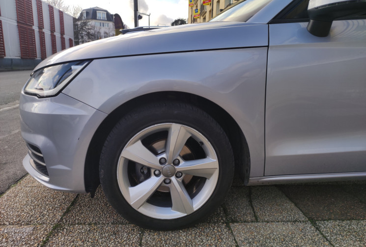 Audi A1 SPORTBACK I Phase 2 1.0 TFSI 12V S-Tronic7 95 cv Boîte auto