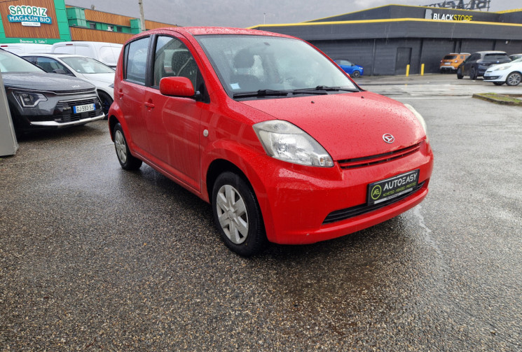 Daihatsu Sirion II 1.3 i 69 cv 4 ROUES MOTRICES