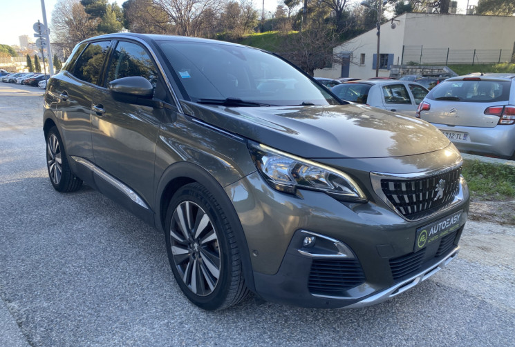 Peugeot 3008 II 1.6 BlueHDi ALLURE 120CH / VÉHICULE SUIVI / VÉHICULE FRANÇAIS