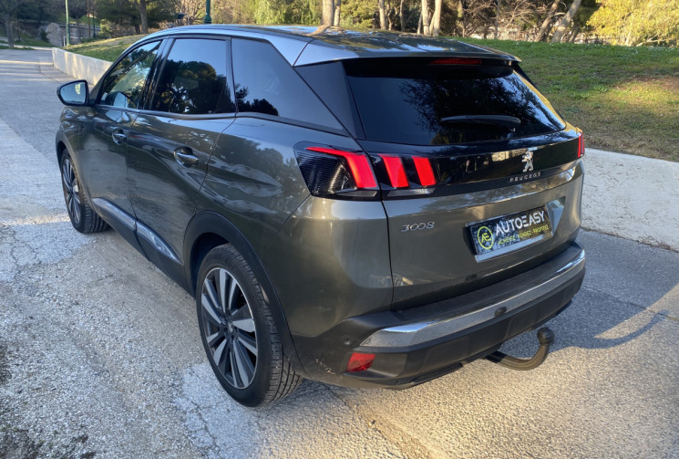 Peugeot 3008 II 1.6 BlueHDi ALLURE 120CH / VÉHICULE SUIVI / VÉHICULE FRANÇAIS
