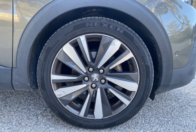 Peugeot 3008 II 1.6 BlueHDi ALLURE 120CH / VÉHICULE SUIVI / VÉHICULE FRANÇAIS