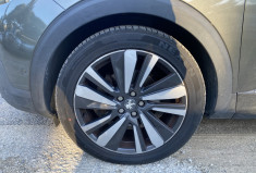 Peugeot 3008 II 1.6 BlueHDi ALLURE 120CH / VÉHICULE SUIVI / VÉHICULE FRANÇAIS