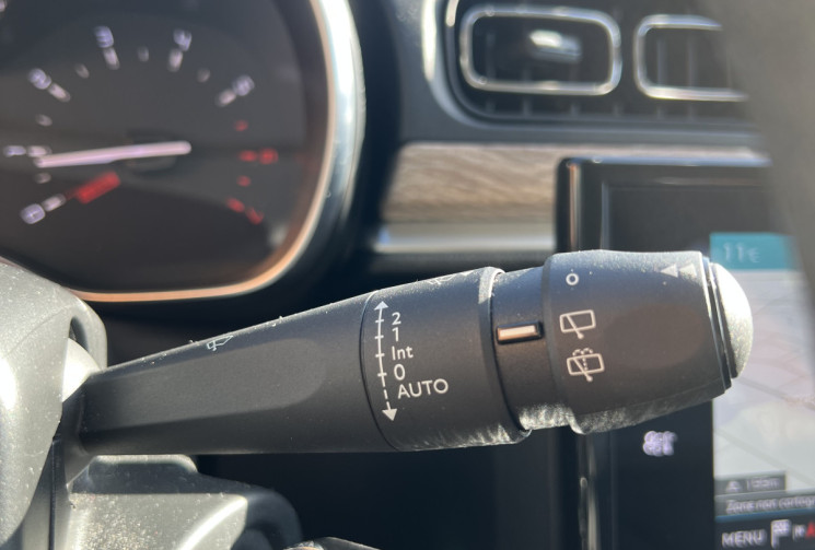 Citroën C3 1.2 PureTech110 SHINE EAT6