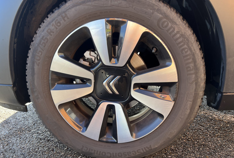 Citroën C3 1.2 PureTech110 SHINE EAT6