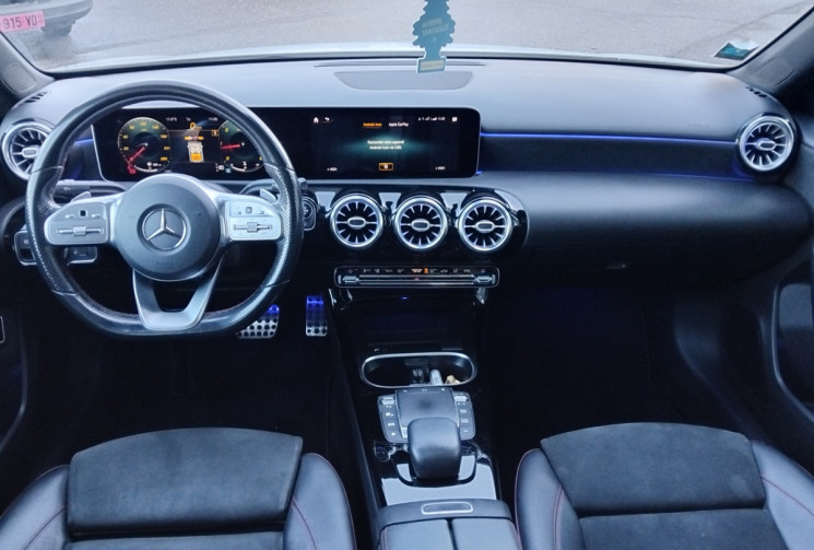 Mercedes CLASSE A BERLINE   200 AMG Line 8G-DCT – 150 ch – Toit ouvrant – Suivi mercedes