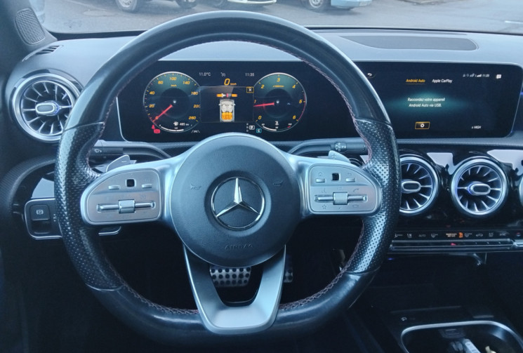 Mercedes CLASSE A BERLINE   200 AMG Line 8G-DCT – 150 ch – Toit ouvrant – Suivi mercedes