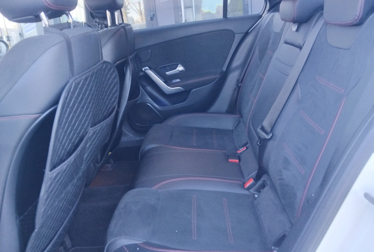 Mercedes CLASSE A BERLINE   200 AMG Line 8G-DCT – 150 ch – Toit ouvrant – Suivi mercedes