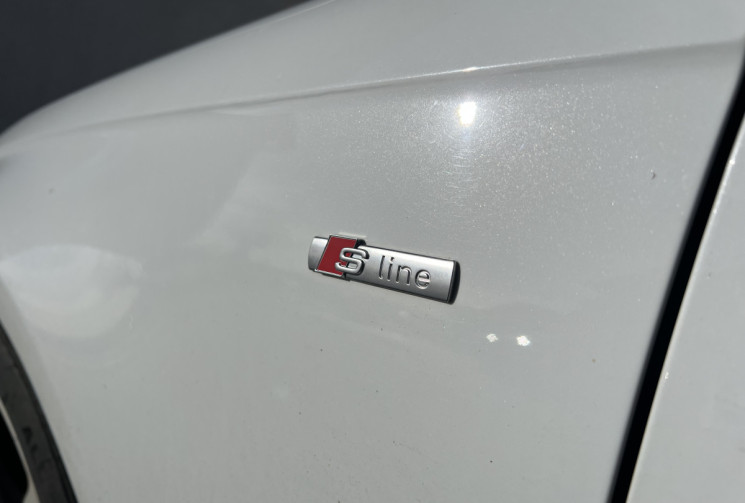 Audi A4  Phase 2 Avant Quattro S-LINE 3.0 TDi V6 S-Tronic7 245 cv Boîte auto