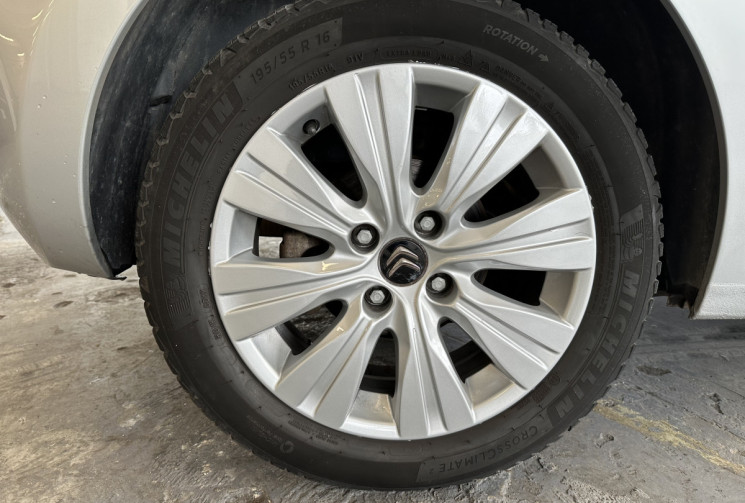 Citroën C3 Picasso  1.4 VTI 95 / Moteur à chaine / Radar de recul / Millenium