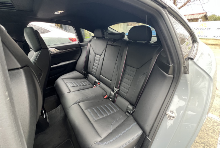 BMW Série 4 GranCoupe M440iA xDrive 374 M Performance / Toit Ouvrant / Harman Kardon / Phares Laser