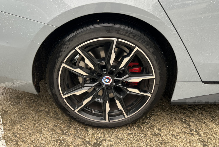 BMW Série 4 GranCoupe M440iA xDrive 374 M Performance / Toit Ouvrant / Harman Kardon / Phares Laser