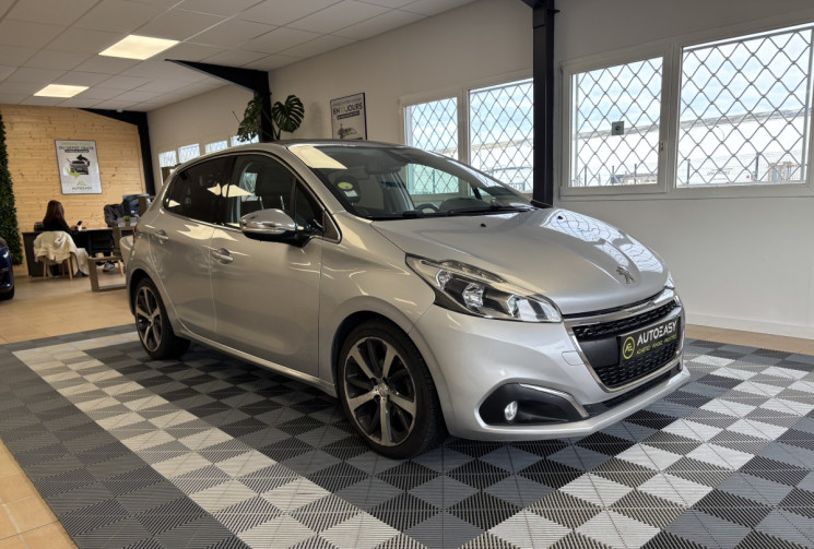 Peugeot 208 PHASE 2 1.6 BLUEHDI 100 FELINE / KIT DISTRIBUTION A JOUR