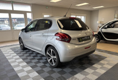 Peugeot 208 PHASE 2 1.6 BLUEHDI 100 FELINE / KIT DISTRIBUTION A JOUR