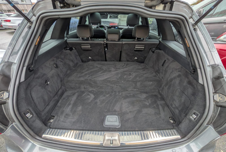 Mercedes Classe C BREAK 300 2.0 CDI 194 AMG LINE / ENTRETIEN FULL MERCEDES / GARANTIE 12 MOIS 